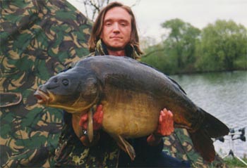 Adrian mit einem Fisch von 38.5 Pfund