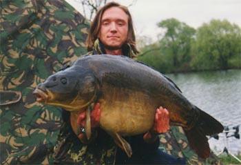 Adrian mit einem Fisch von 38.5 Pfund